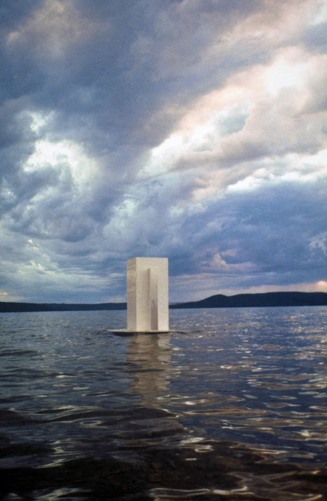 Floating Thinking Box